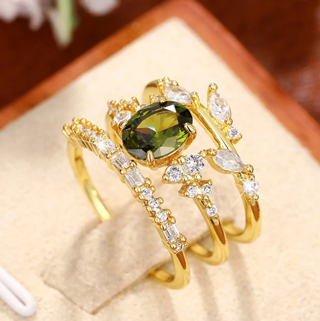 18 Karat Gold Plated triple ring with leaves and jade