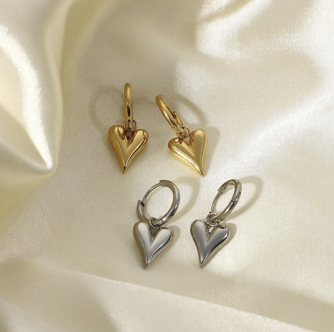 Eternal love hearts set in 925 Sterling Silver